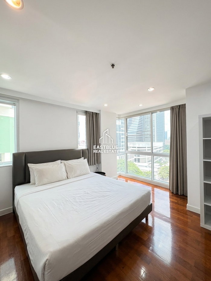 picture Rent Baan Siri Silom 🏡✨ Your Urban Oasis Awaits! - 4/9