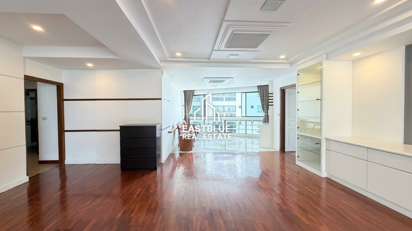 picture President Park Sukhumvit 24 Condo for Sale – Renovated 3 Bed, 4 Bath Gem! - 2/5