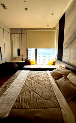 Condos for sale : Experience Luxury at Saladaeng One Condo