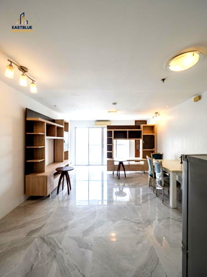 Condos for sale : For Sale: Silom Suites Luxury Condo near BTS Saint Louis 🏙️