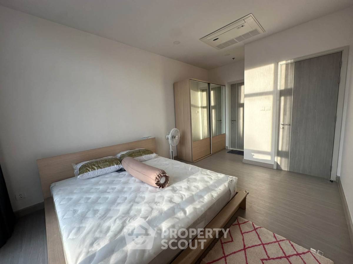 picture 1-BR Condo At Supalai Premier Si Phraya, MRT Sam Yan (ID 3422588) - 2/16