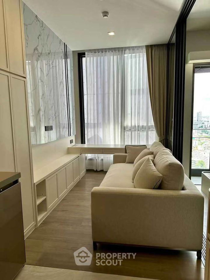 picture 23rd-Floor 1-BR At The Crest Park Residences Near MRT Phahon Yothin (ID 3421254) - 1/9