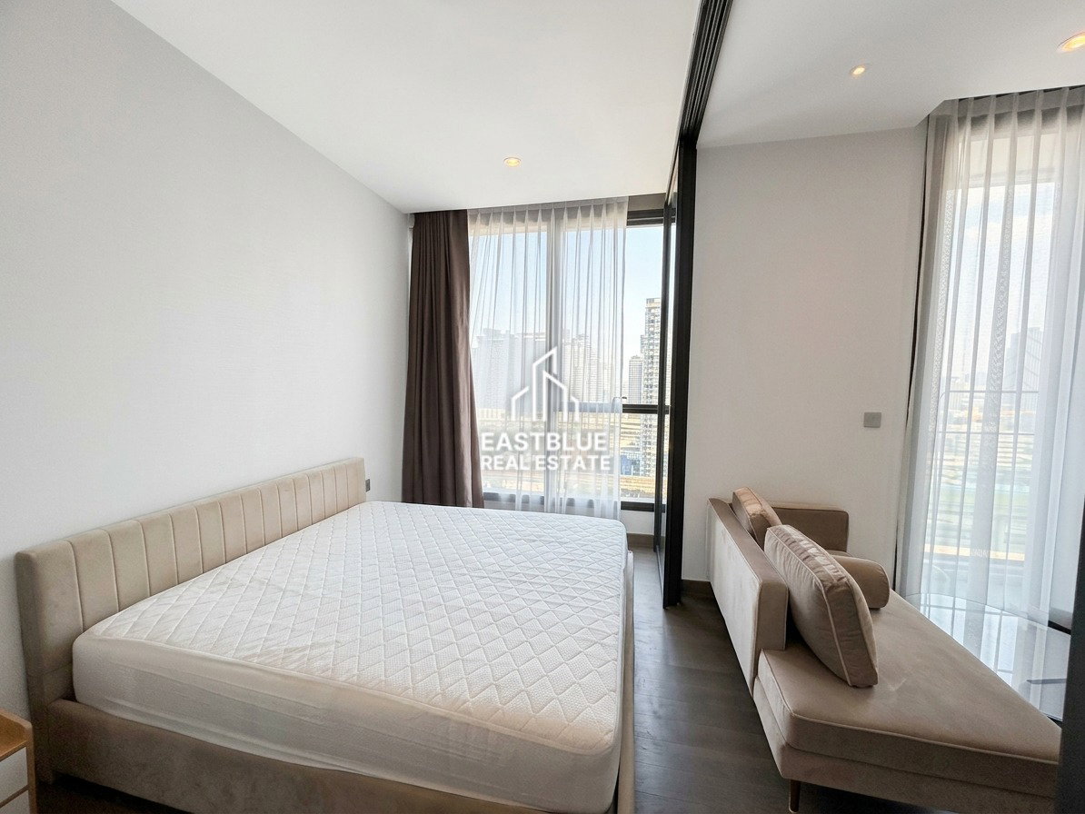 picture For Rent: Luxury 1-Bedroom Condo at THE ESSE at SINGHA COMPLEX near MRT Phetchaburi - 4/7