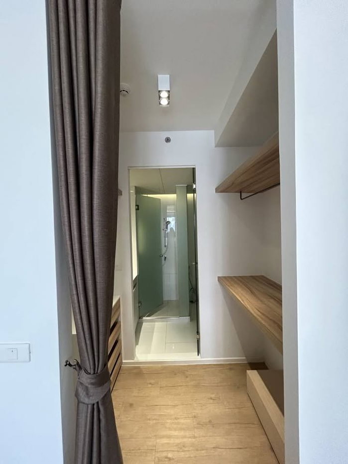 picture Triple Y Residence Condo 2 Bed Near BTS Sala Daeng - Luxury Living! 🌟 - 6/8