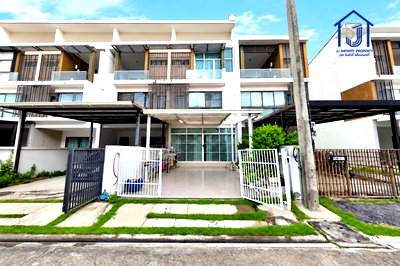 ทาวน์โฮม รร.แย้มจาดวิชชานุสรณ์  : ขายทาวน์โฮม 3 ชั้น  The Terrace รามอินทรา 65 ใกล้ทางด่วนฉลองรัช,รถไฟฟ้าสายสีชมพู 