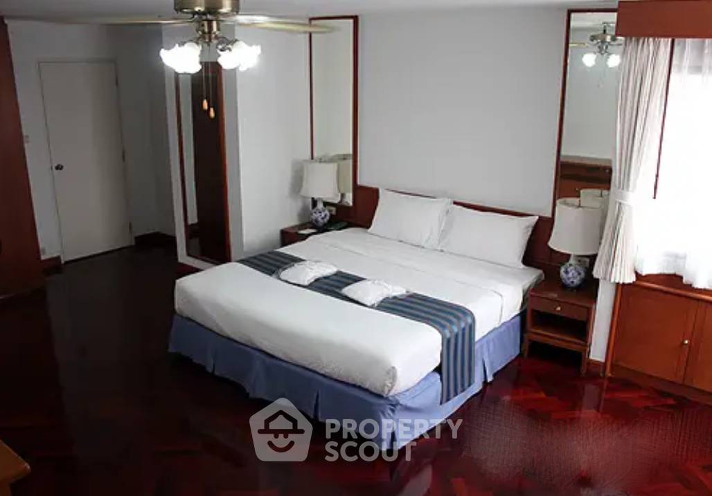 picture 2-BR Condo at Four Wings Mansion near BTS Nana (ID 1930571) - 10/10