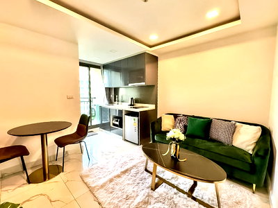 ขายคอนโด : 1 Bedroom Condo for Sale Arcadia Center Suites CS4612