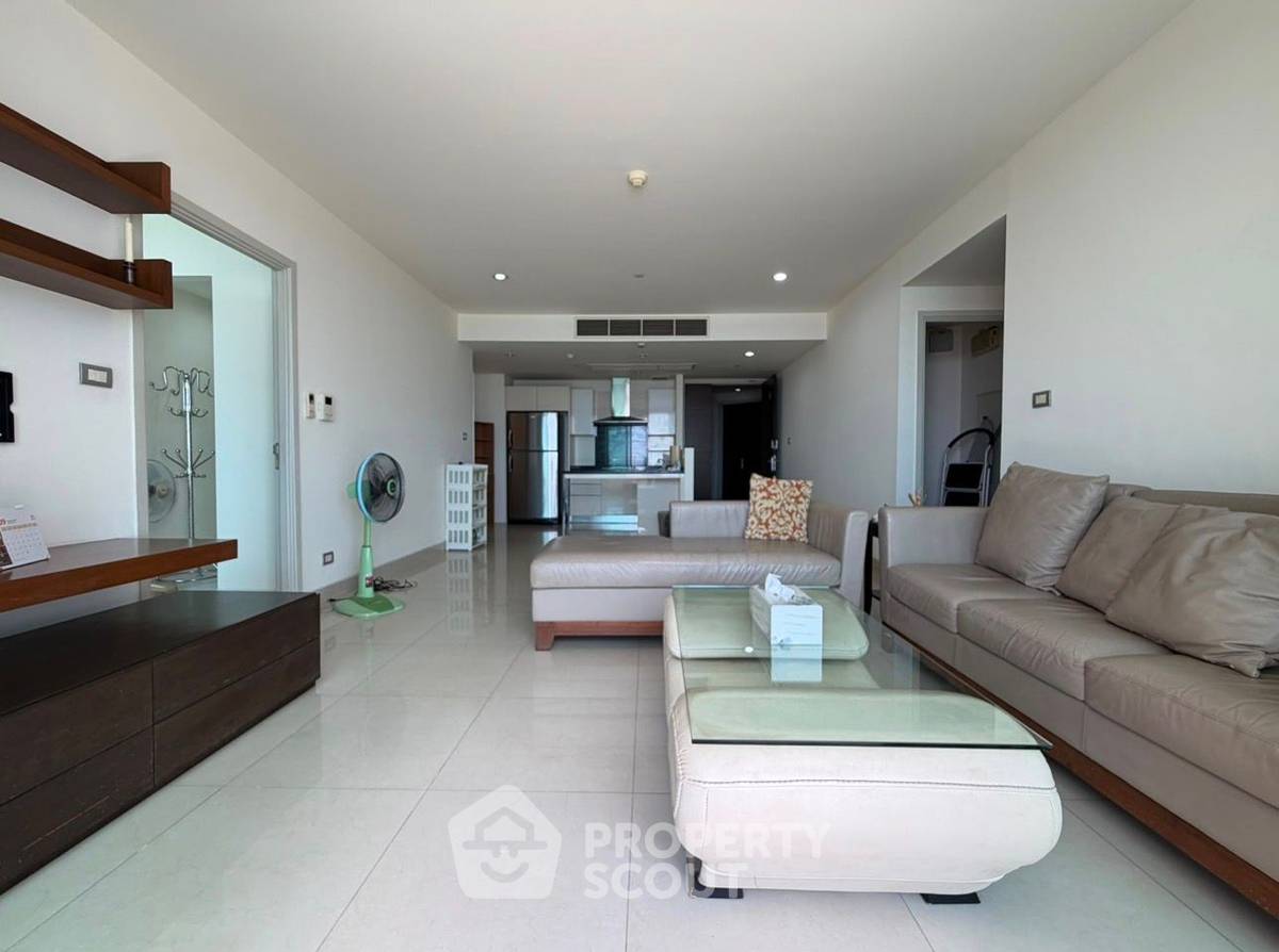 picture 2-BR Condo at Watermark Chaophraya near BTS Krung Thon Buri (ID 3421684) - 2/19