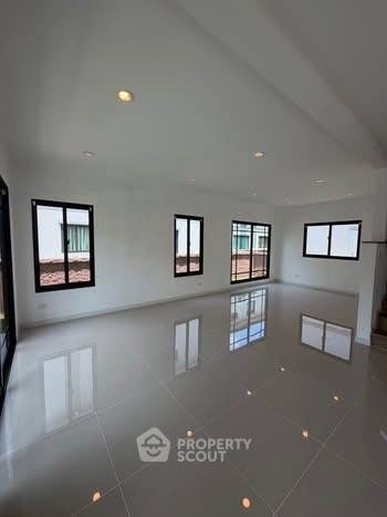 รูป ขายบ้าน 4 ห้องนอน โครงการ The Plant Bangna Wongwaen (ID 3420393) - รูปที่ 10/26