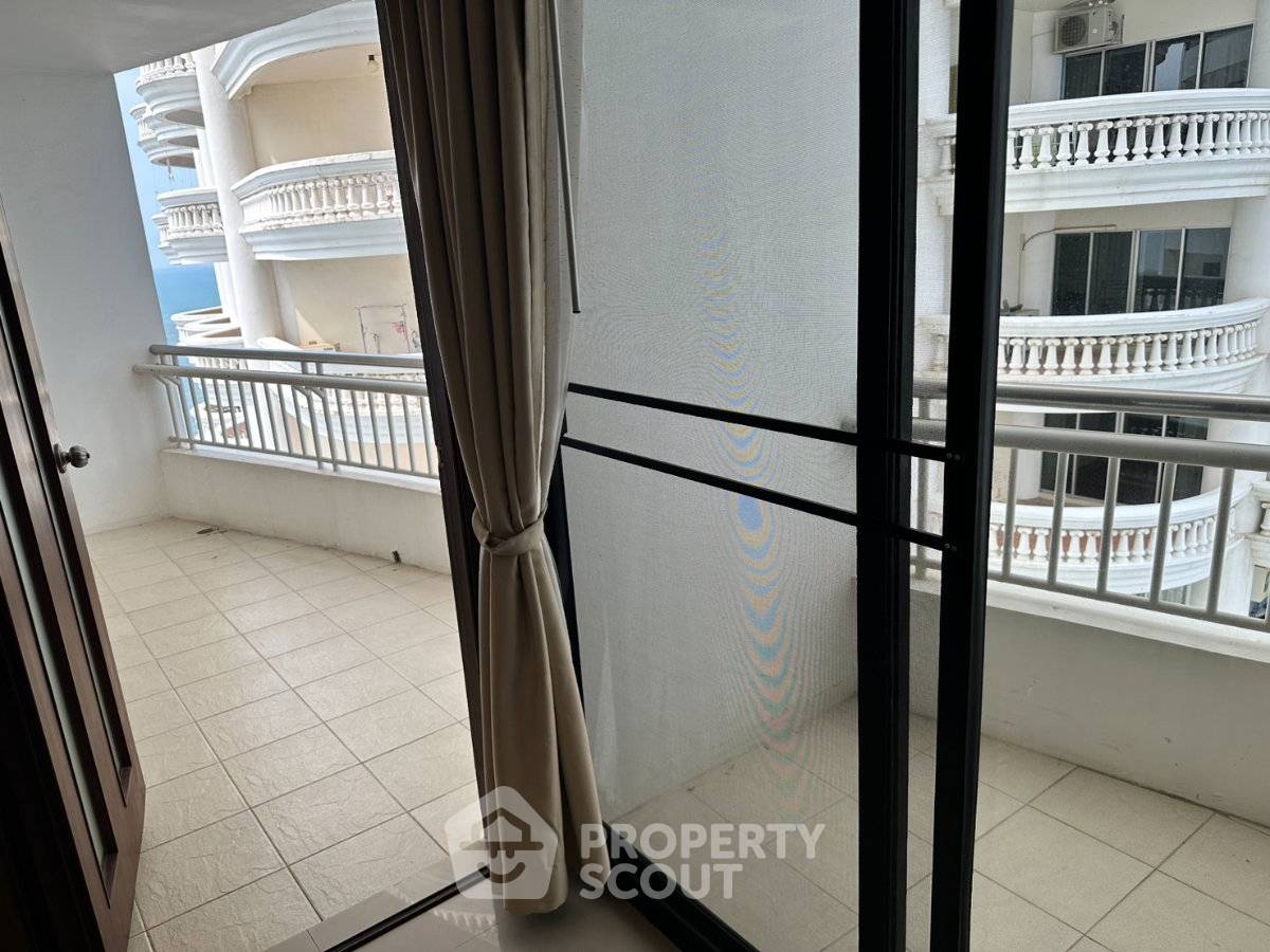 รูป 3 ห้องนอน ขนาด 250 ตร.ม. ที่ Saranchol Condominium Wong Amat (ID 3422417) - รูปที่ 9/22