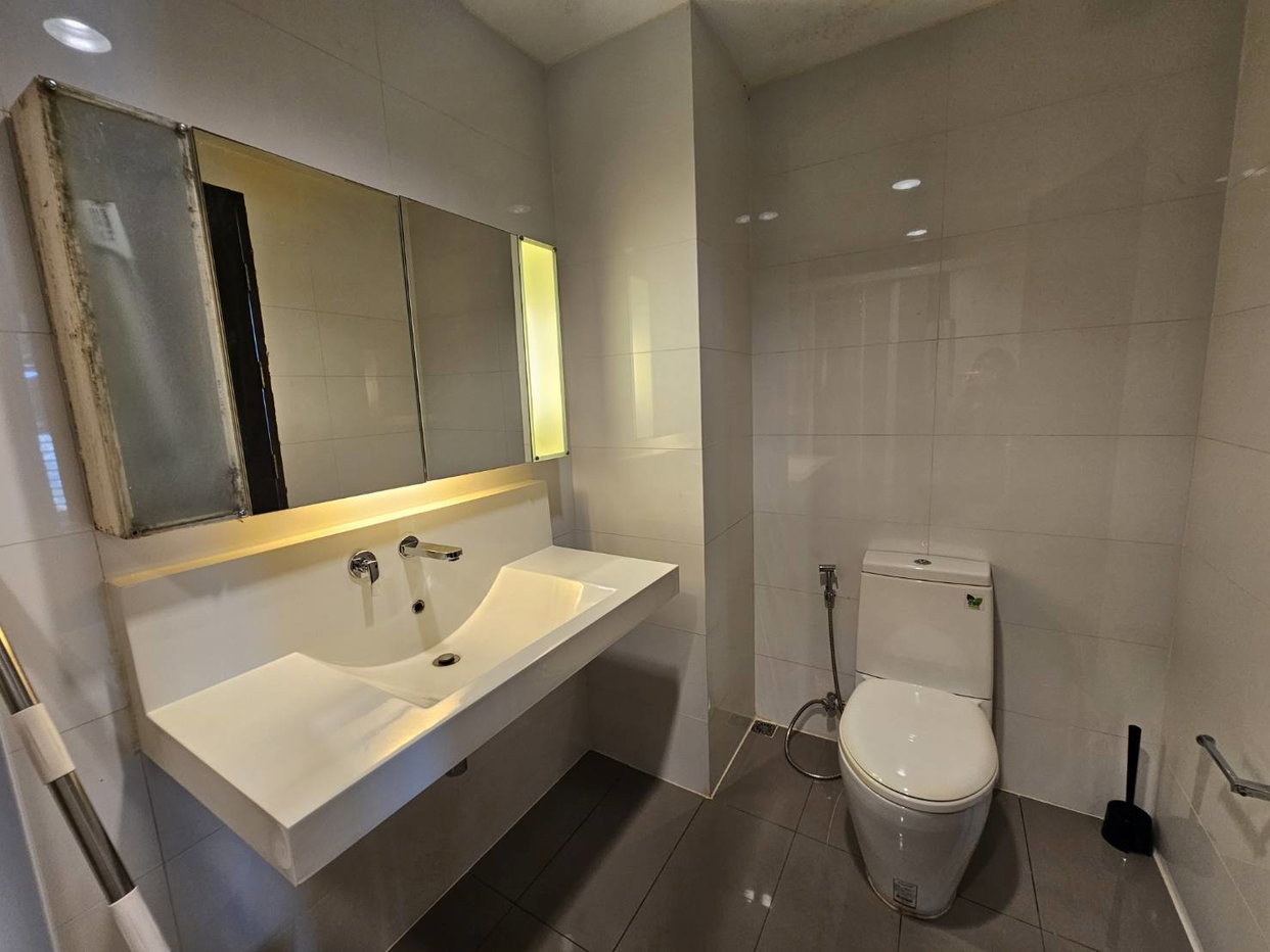 picture For Sale: RHYTHM Ratchada Condo 🏙️ Prime Location! - 7/8