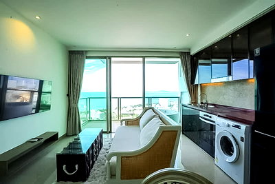ขายคอนโด : 2 Bed Condo for Sale The Riviera Ocean Drive Sea View CS4613