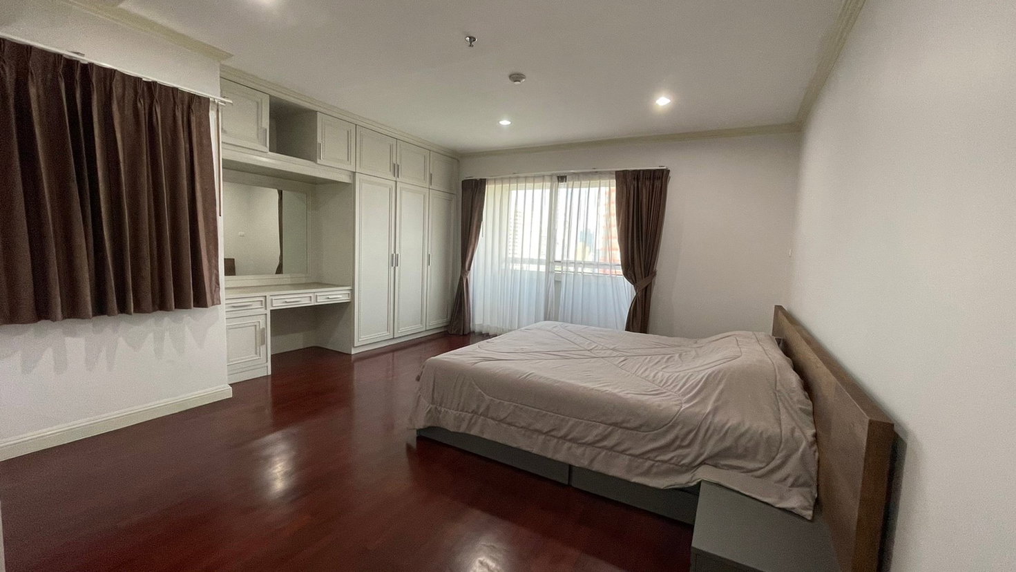 รูป ขายคอนโด Baan Suanpetch 2 ห้องนอน 135 ตร.ม. ใกล้ BTS พร้อมพงษ์ 🏙️ - รูปที่ 2/9