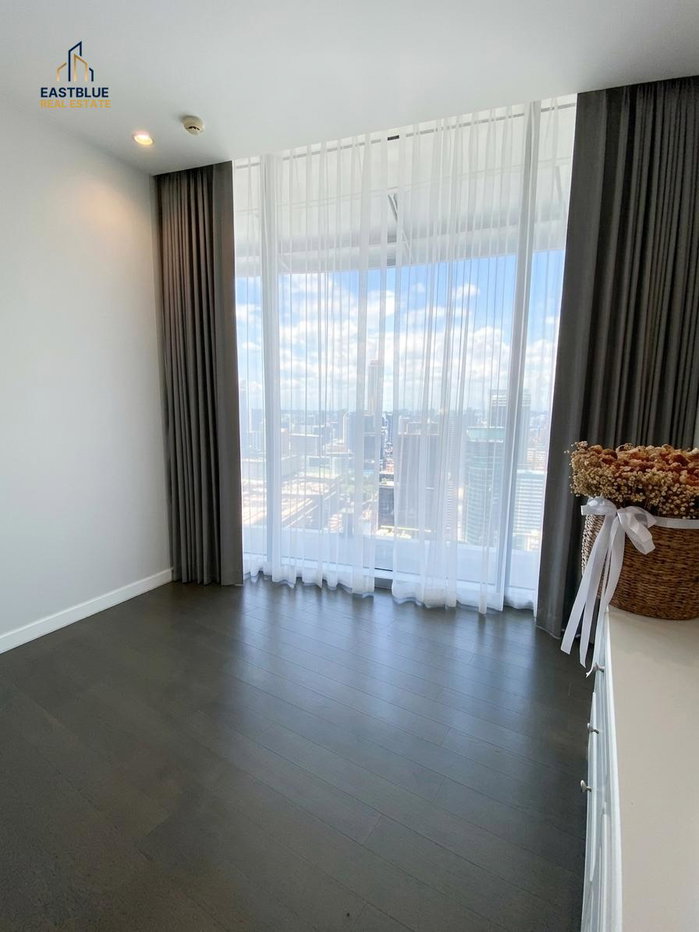 รูป 🏢 Luxury Condo at Magnolias Ratchadamri! ✨
2-bed, 2-bath, 105 sqm - Only 100K/month! 🔥
EB-89577 | BTS Ratchadamri | Prime Location 🌃 - รูปที่ 6/9