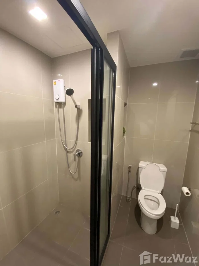 picture The Base Phetchaburi-Thonglor 6872077 - 8/11