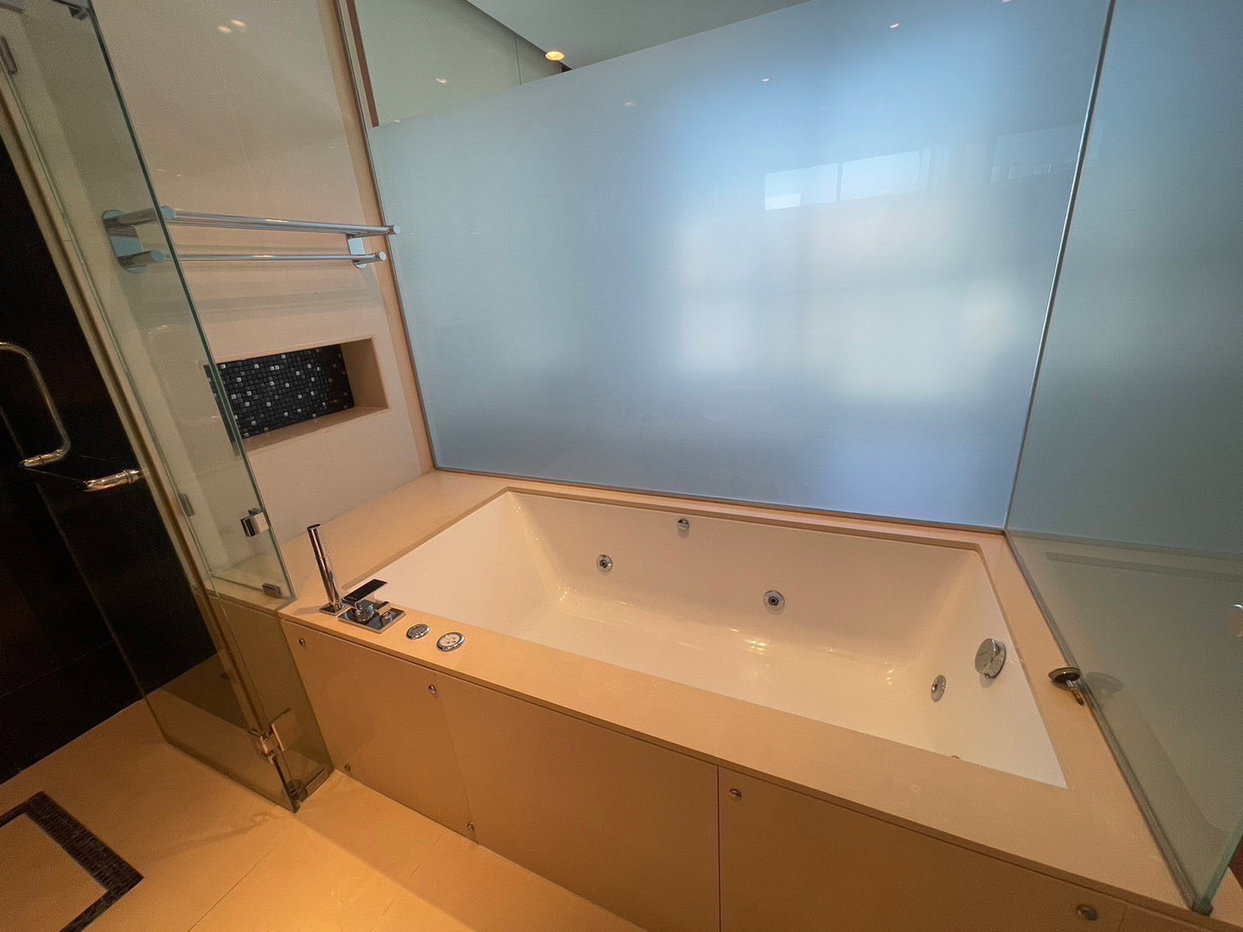 รูป Luxury 2-Bedroom Condo Near BTS Phrom Phong 
The Address Sukhumvit 28 – Prime Location, Top Facilities! - รูปที่ 6/7