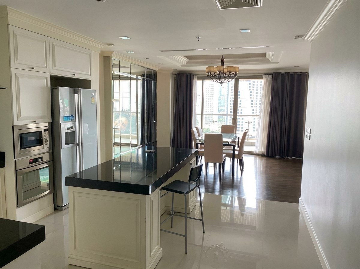 picture Spacious 2-Bedroom 149 sqm for Sale at The Lakes, Asoke 🌊 - 2/9