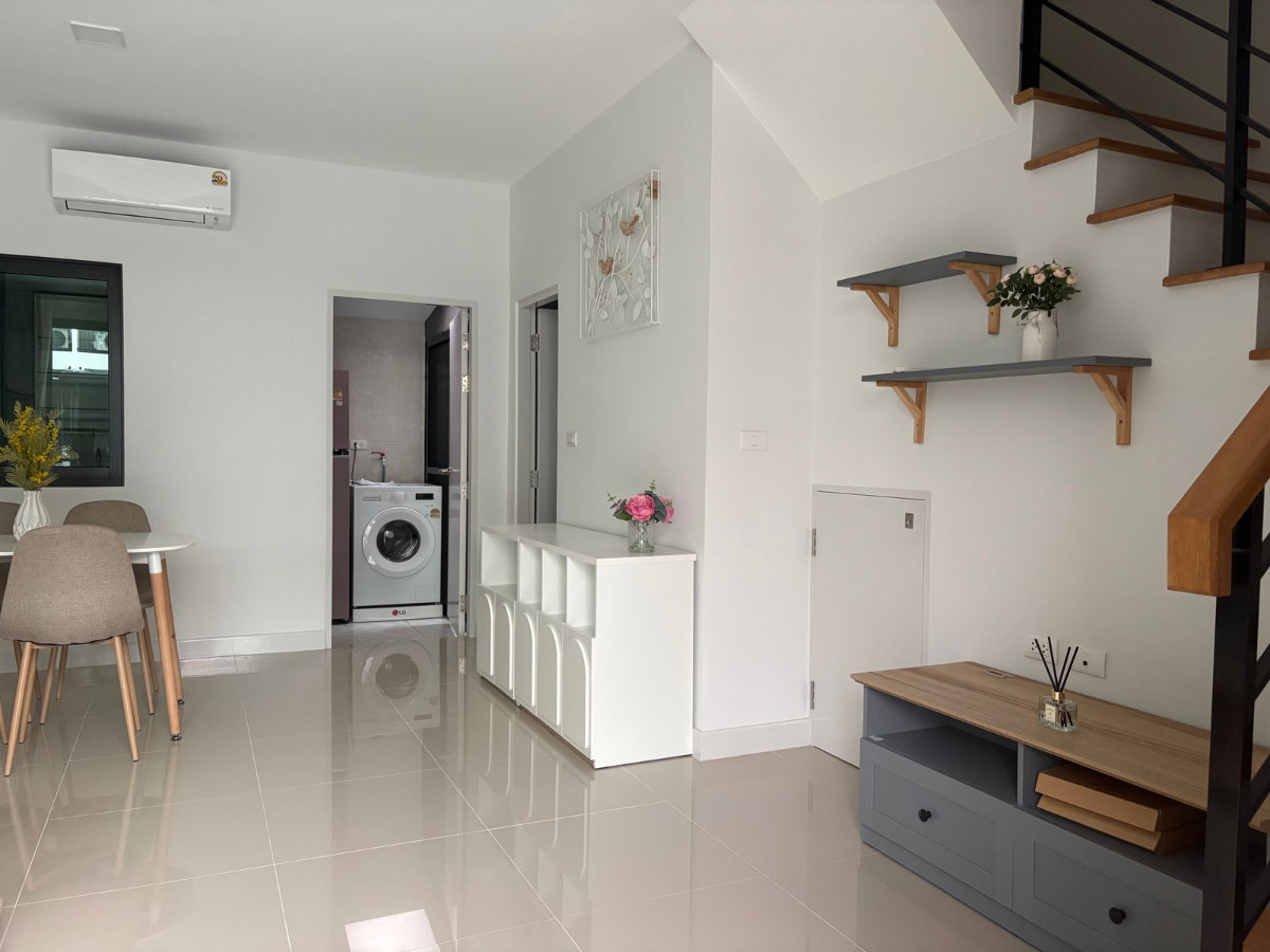 รูป 🏡✨ ให้เช่าทาวน์โฮม Pleno สุขุมวิท–บางนา 3 | ตกแต่งสวย เฟอร์นิเจอร์ครบ พร้อมเข้าอยู่! - รูปที่ 3/16