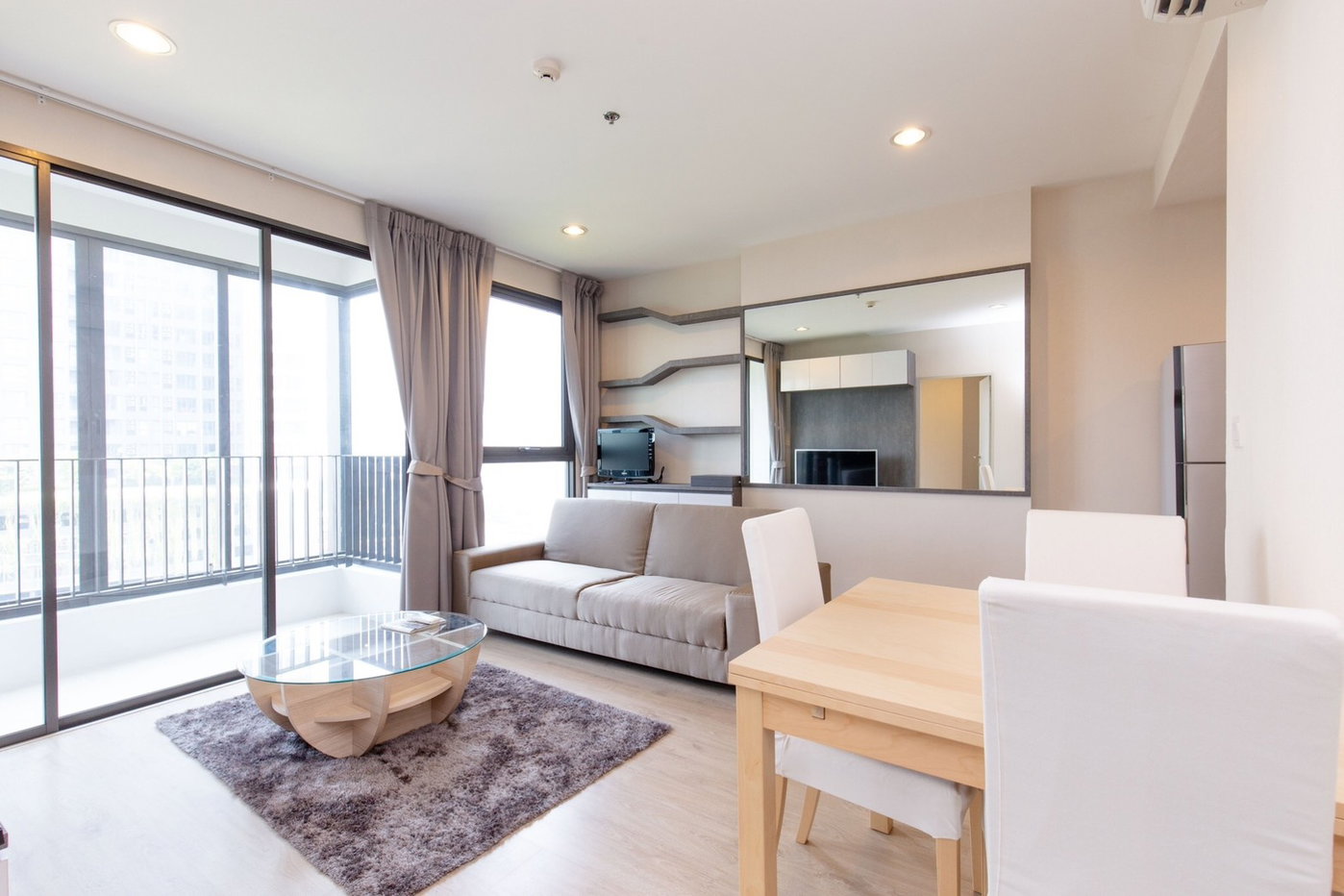 picture Ideo Q Ratchathewi: Luxury 2-Bedroom Condo for Sale/Rent! 🏙️ - 2/9