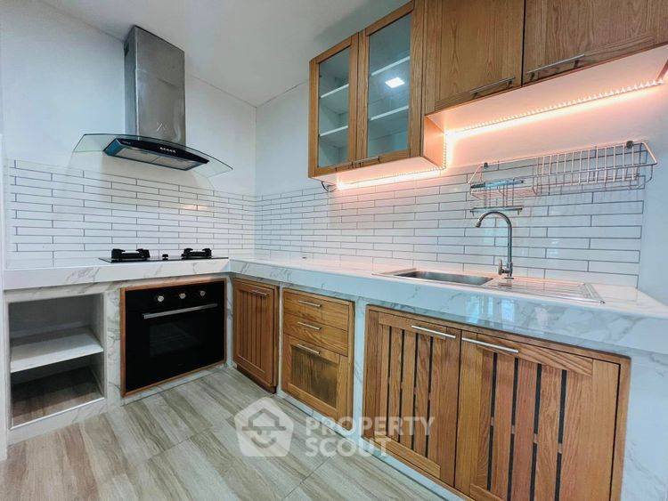 รูป ทาวน์เฮ้าส์ 4-ห้องนอน ใน บางแม่นาง (ID 3421899) - รูปที่ 9/11