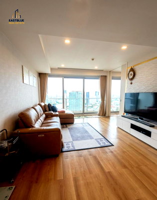Condos for sale : 🏢 Riverfront Condo Oasis: 3BR, 138sqm, 21.5M THB