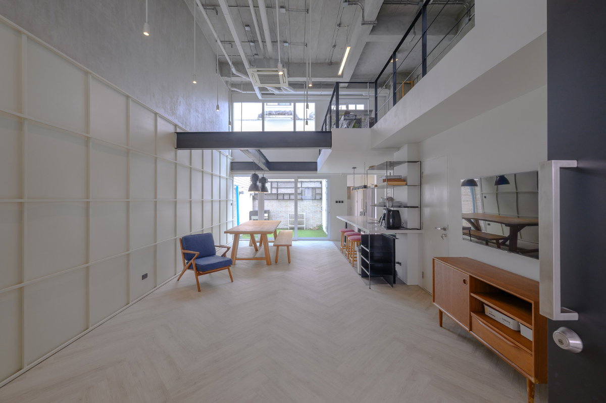 รูป 🏡✨ ขายทาวน์โฮมหรูหลังมุม SPACE ลาดพร้าว–เหม่งจ๋าย | รีโนเวทใหม่ทั้งหลัง Double Space สูง 6 เมตร พร้อม Home Office และ Music Studio - รูปที่ 2/18
