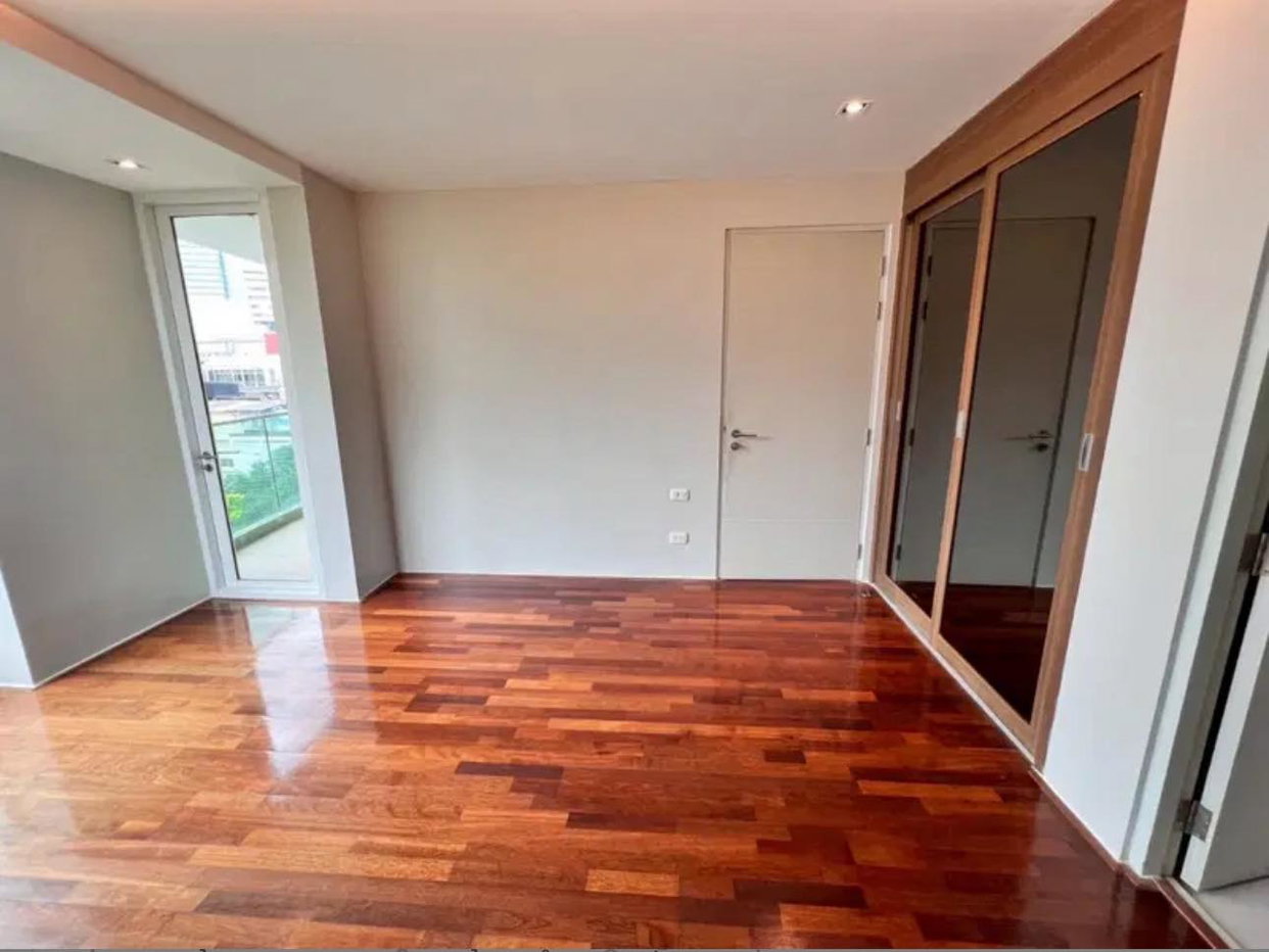 picture For Sale Beverly 33 Serviced Suite 1-Bed 50 sqm near BTS Phrom Phong Sukhumvit 33 ð - 8/9