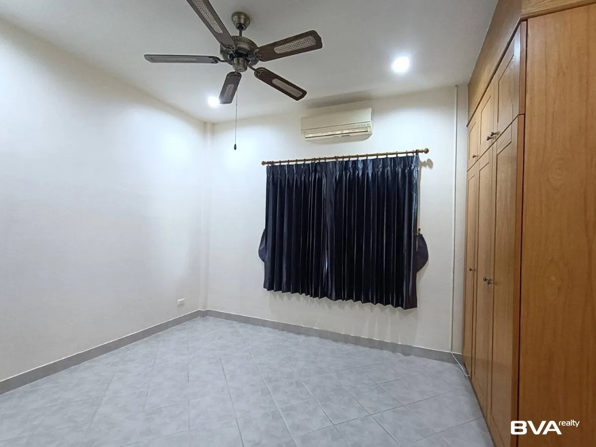 รูป บ้านพร้อมสระส่วนตัว ให้เช่า 4 ห้องนอน 4 ห้องน้ำ ซอยสยามคันทรี่คลับ - รูปที่ 19/25
