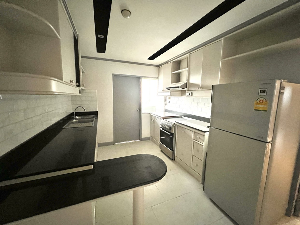 picture Ds Tower 1 Thonglor – Huge 205 sqm 3-Bed Condo for Sale, ✨ - 5/8