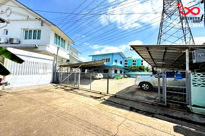 ที่ดิน ประชาชื่นนนทบุรี 5 : ขายที่ดินพร้อมบ้าน 2 ชั้น 92 ตรว. ถนนประชาชื่น  ซอยประชาชื่นนนทบุรี 4 งามวงศ์วาน 27