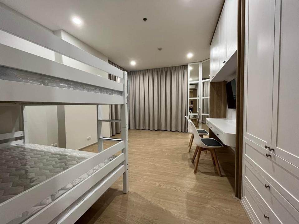 รูป คอนโด The Parco 2 ห้องนอน 129 ตร.ม. ใจกลาง Rama 3
วิวสระว่ายน้ำ Infinity พร้อมสิ่งอำนวยความสะดวกครบครัน! - รูปที่ 3/9