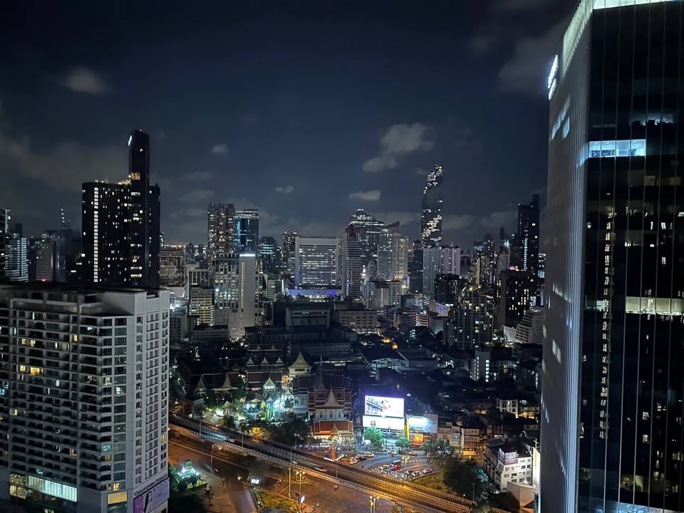 picture Triple Y Residence Condo 2 Bed Near BTS Sala Daeng - Luxury Living! 🌟 - 8/8