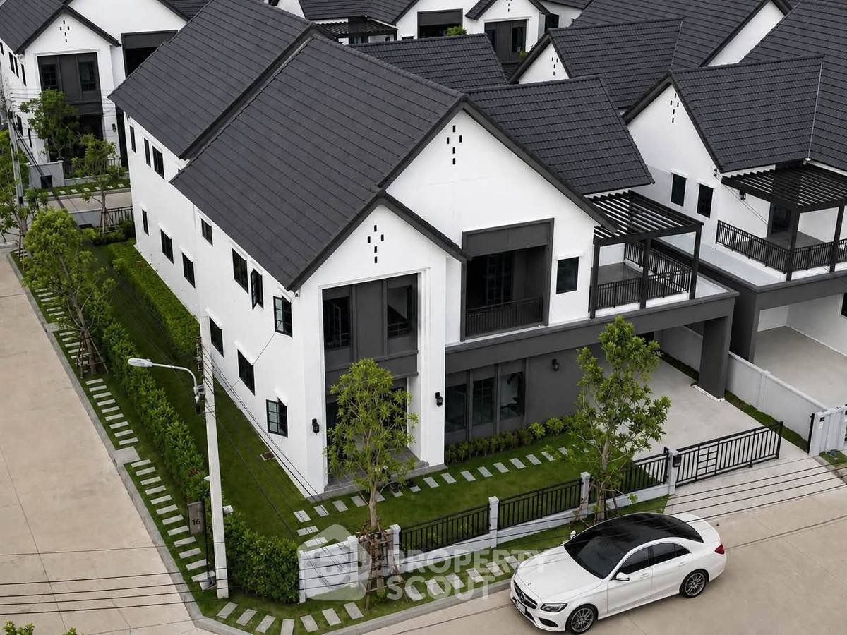 picture 4-BR 303 Sqm House In Centro Bangna Phase 2, Bang Phli (ID 3420671) - 2/21