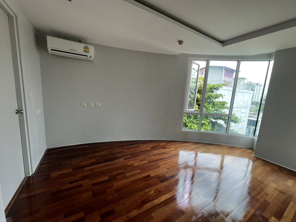 picture For Sale Beverly 33 Serviced Suite 1-Bed 50 sqm near BTS Phrom Phong Sukhumvit 33 ð - 3/9