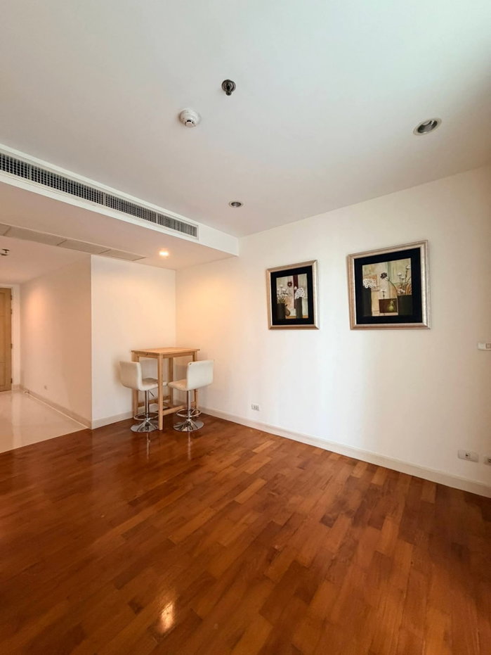 picture Baan Siri 31 for Sale Spacious 57 sqm near BTS Phrom Phong THB 5,650,000 🌳 - 2/12