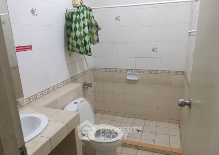 picture 4-BR Townhouse close to Krungthep Kreetha (ID 3421570) - 7/7