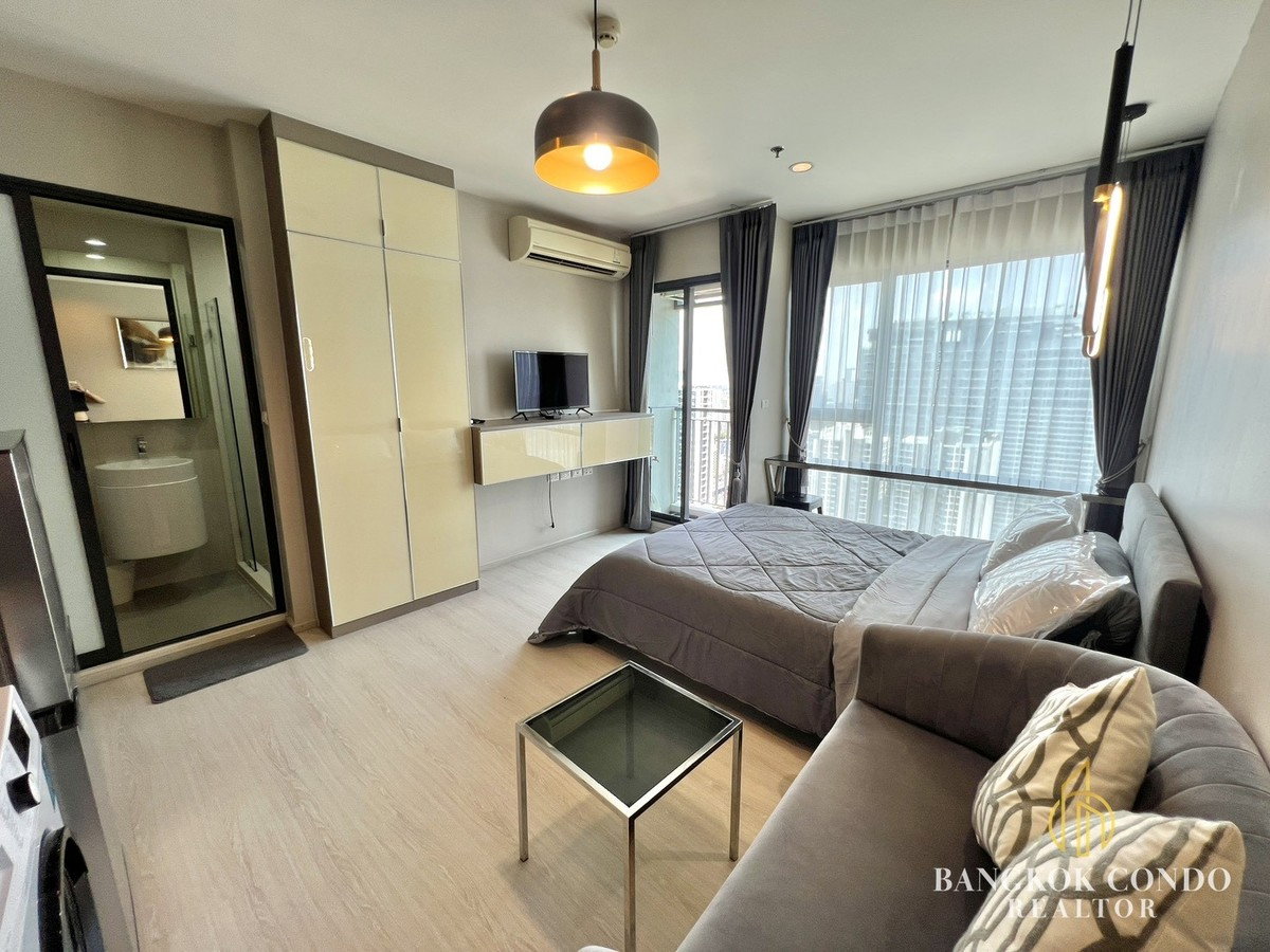 picture ðð Prime condo locationð For Rentð Rhythm Asoke (Line:@rent2022) MRT Rama 9âĻReady to move in ð A11340 - 3/13