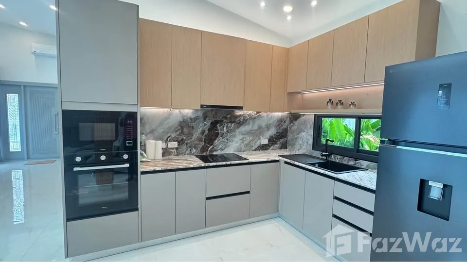 picture 3 Bedroom Villa for sale in Rawai, Phuket  6870639 - 5/10