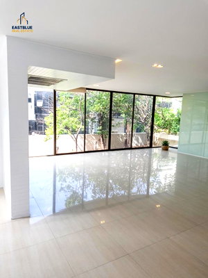 ขายคอนโด : ขายคอนโด Supalai Place Sukhumvit 39 3 ห้องนอน 365 ตร.ม. ใกล้ BTS พร้อมพงษ์ 20,000,000 บาท 🏠