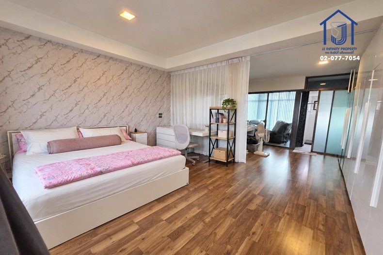 รูป ขายทาวน์โฮม 3 ชั้น The Terrace รามอินทรา 65 ใกล้ทางด่วนฉลองรัช,รถไฟฟ้าสายสีชมพู - รูปที่ 10/17