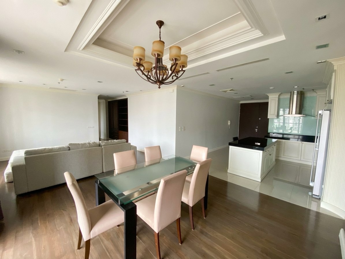 picture Spacious 2-Bedroom 149 sqm for Sale at The Lakes, Asoke 🌊 - 3/9