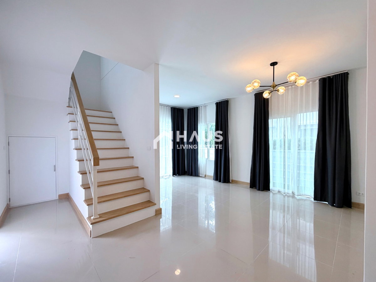picture Q District Westgate / 4 Bedrooms #HBBT005 - 2/18