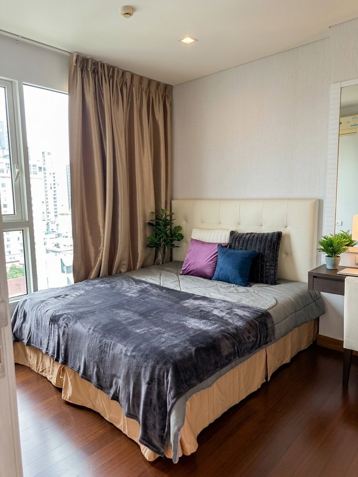 picture Luxury 1-Bed Condo at Ivy Thonglor: Live Where Bangkok Happens! ðïļð - 5/9