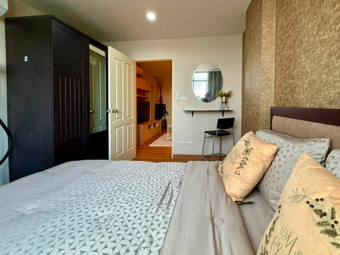 🔥💥 For Rent: THE LOG @ SUKHUMVIT 101/1 💥🔥 😍 Spacious 42 sq.m. unit with a beautiful view! Rent is only 9,480 THB/month 😍