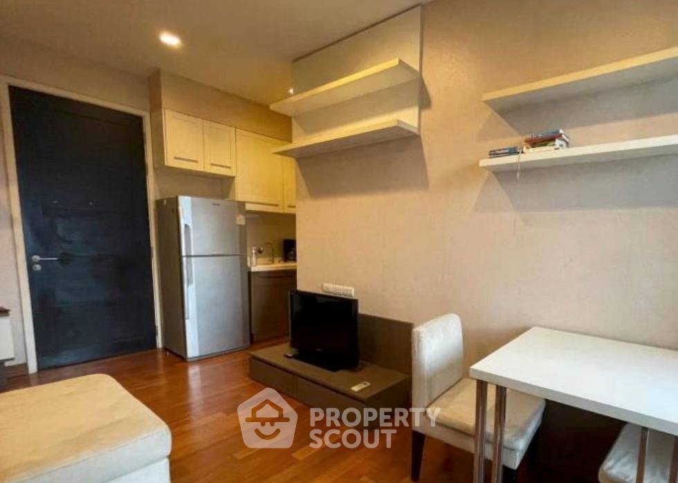 รูป คอนโด 1-ห้องนอน ที่ ไอวี่สาทร 10 ใกล้ BTS เซนต์หลุยส์ (ID 3419126) - รูปที่ 3/7