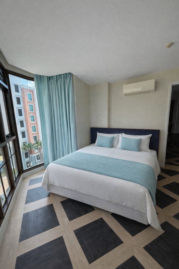 picture 2 bedroom for sale in Espana Condo Resort Pattaya - 1/18