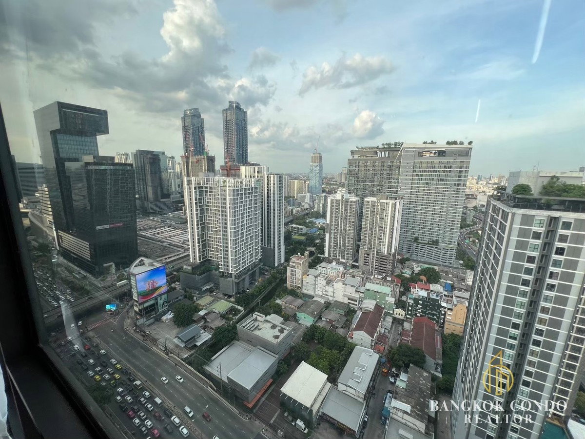 picture ðð Prime condo locationð For Rentð Rhythm Asoke (Line:@rent2022) MRT Rama 9âĻReady to move in ð A11340 - 10/13