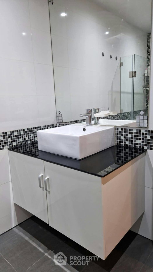 picture 1-BR Condo For Sale At VN Residence 3, Phratamnak (ID 3420250) - 3/15