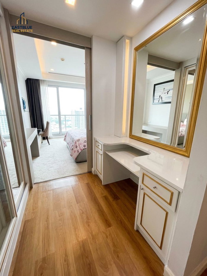 picture 🏢 Riverfront Condo Oasis: 3BR, 138sqm, 21.5M THB - 7/9