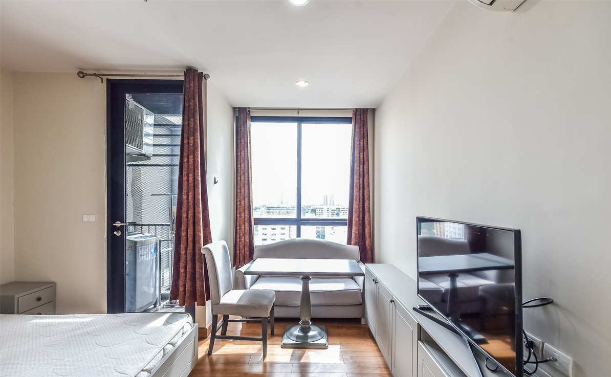 รูป ใกล้ BTS สะพานควาย! Condo 28 ตร.ม. ราคาคุ้ม 3.99 ลบ.
ชีวิตสะดวก พร้อมสระว่ายน้ำ ฟิตเนส ครบ! The Editor - รูปที่ 4/5